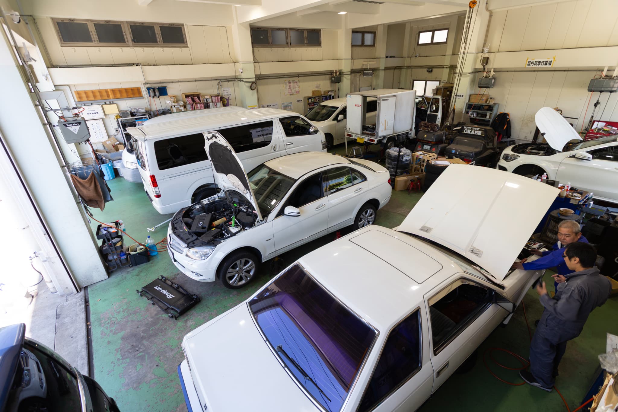 本社工場の内観写真
