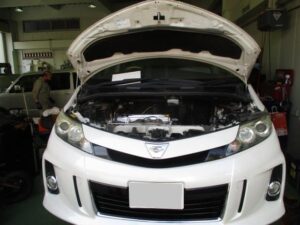 トヨタ　エスティマACR50W　2AZエンジンの載せ替えのサムネイル画像